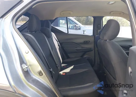 2018 Nissan Kicks S из США, поврежденный, VIN 3N1CP5CU8JL529529